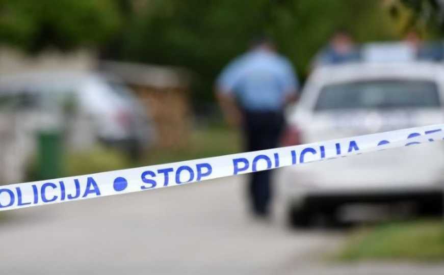 Stravična nesreća u Hrvatskoj: Automobil se zabio u drvo, poginula dva mladića